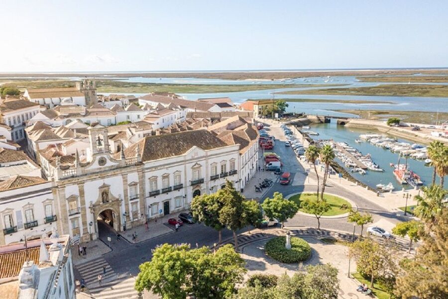 From Albufeira: Full-Day Tour of Algarve Eastern's Finest - The guides make a real difference