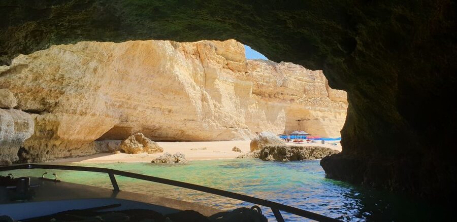 From Armação de Pêra: Benagil Caves and Beaches Boat Tour - The ride back and what the one-hour format means