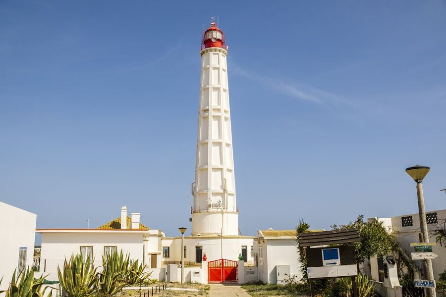 From Faro: Ria Formosa Hop-On Hop-Off 3 Islands Cruise - Culatra Island and the working fishing village