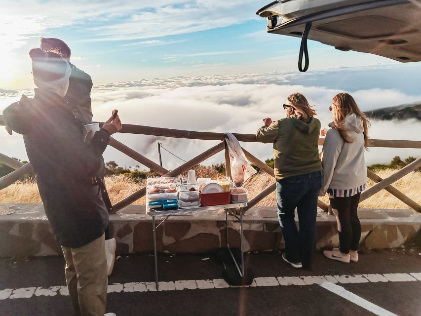 From Funchal: Pico Arieiro Sunrise with Optional Breakfast - Sunday at Santo da Serra Farmers’ Market