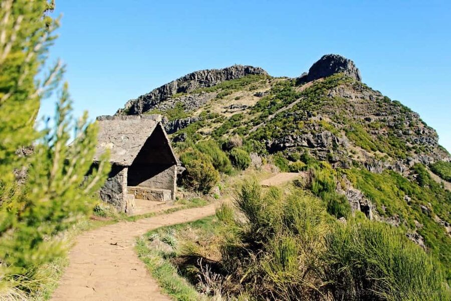From Funchal: Transfer to Pico do Arieiro & Pico Ruivo Trail - The end at Achada do Teixeira