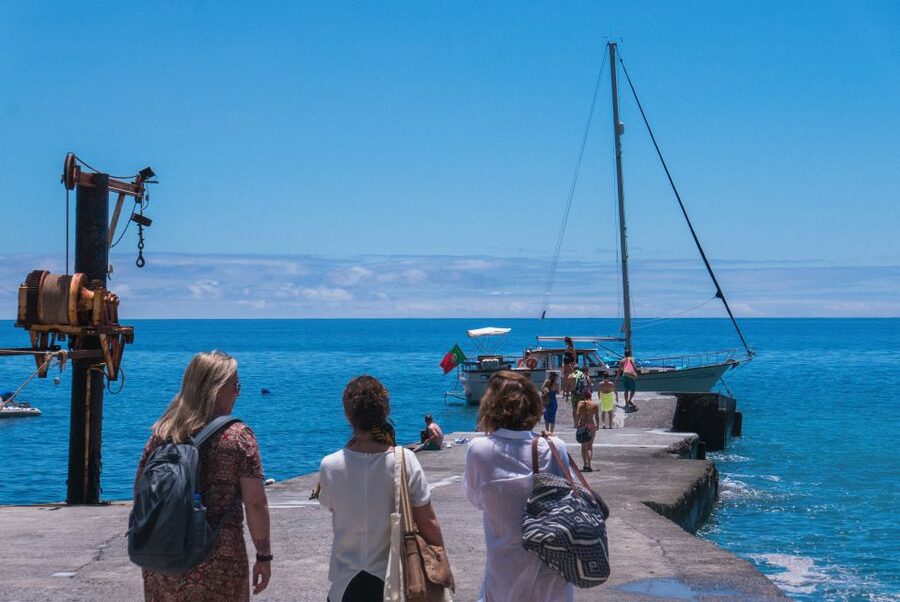 From Funchal: West Bays Sailing Tour with Lunch - Swimming below the cliffs