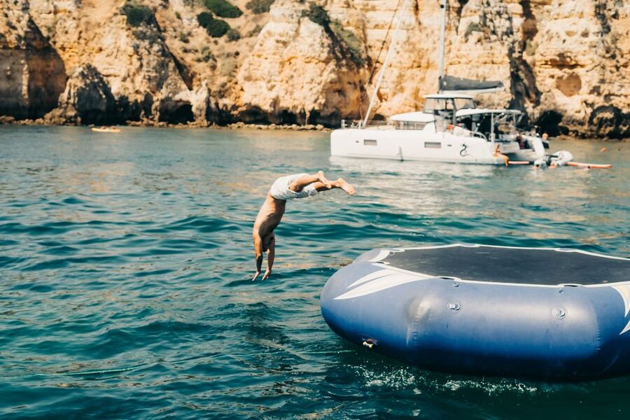 From Lagos: 2.5-Hour Guided Coastal Boat Tour & Grotto Visit - The return route past Porto de Mós