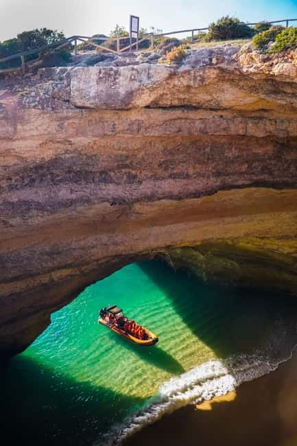 From Lagos: Benagil Caves Speedboat Adventure - Smaller caves, old pirate hideouts, and changing stops