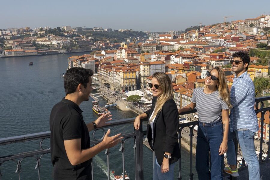 From Lisbon: Day Trip to Porto, Óbidos, and Nazaré - Guides make or break a fast schedule