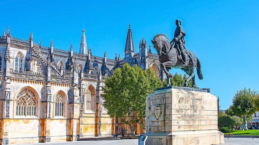 From Lisbon: Fatima, Batalha, Nazare, Obidos - Small Group - Key points to know before booking