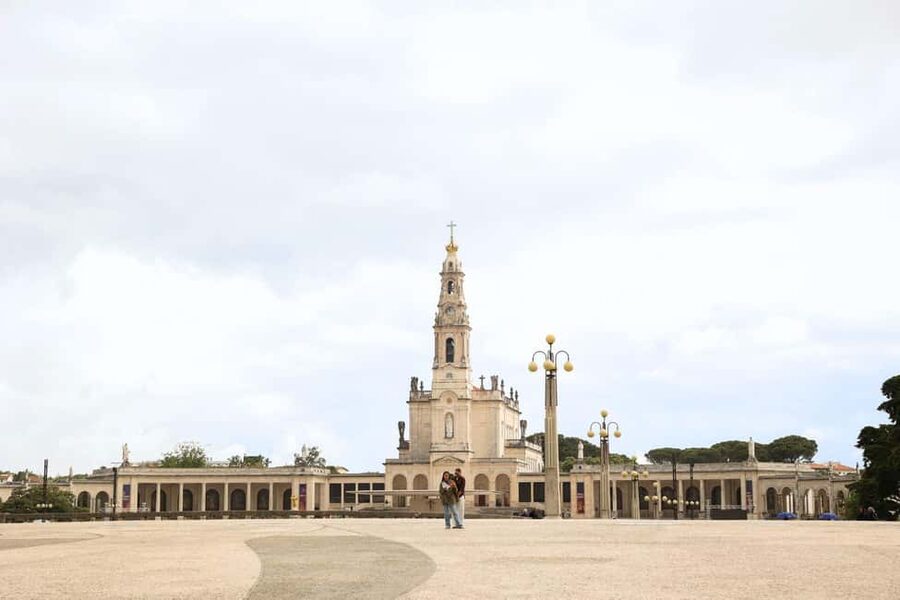 From Lisbon: Fátima, Óbidos, and Nazaré Small Group Day Tour - Who Will Get the Most from This Tour?