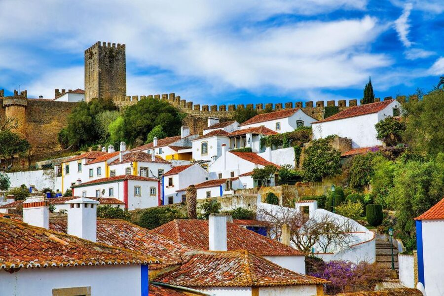 From Lisbon: Fátima, Óbidos Medieval, Nazaré Atlantic Coast - Nazaré: cliffs, sea views, and time for lunch