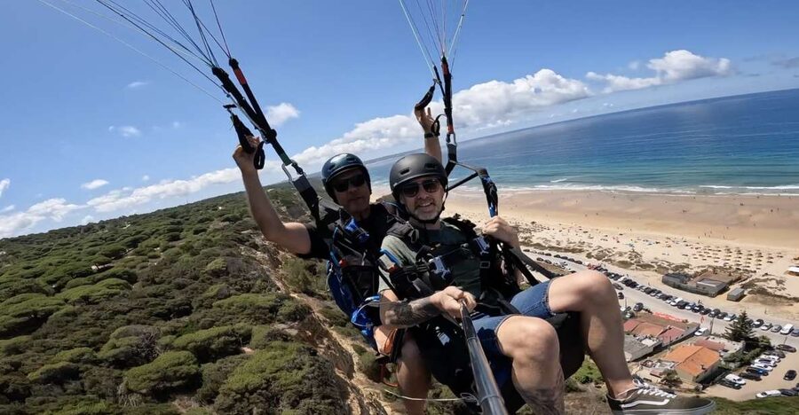 From Lisbon: Paragliding Tandem Flight - What the Lisbon paragliding flight is really like