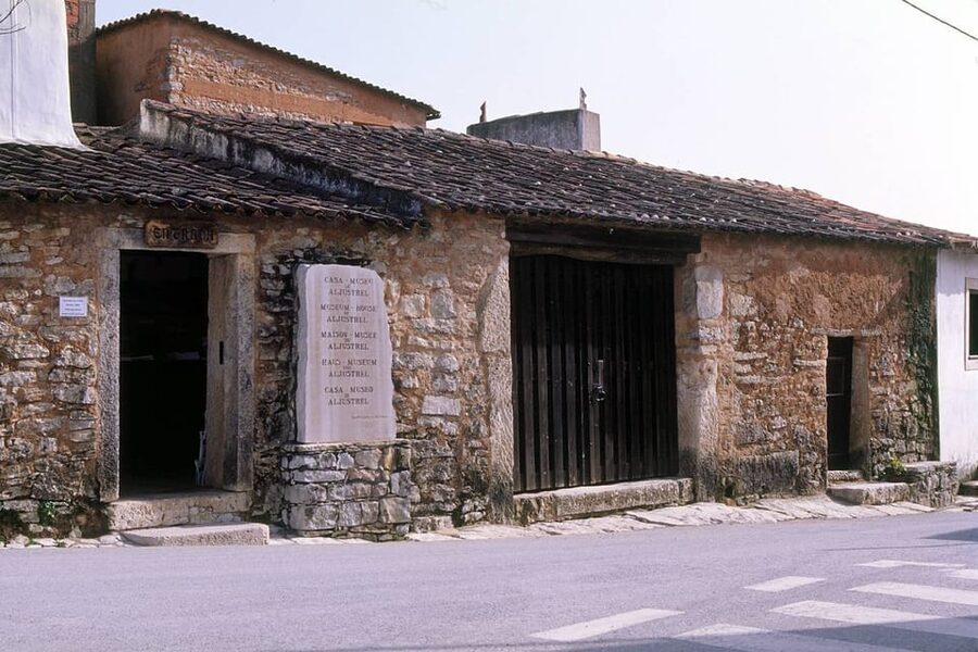 From Lisbon: Sanctuary of Fátima & the Little Shepherds Town - The Chapel of the Apparitions