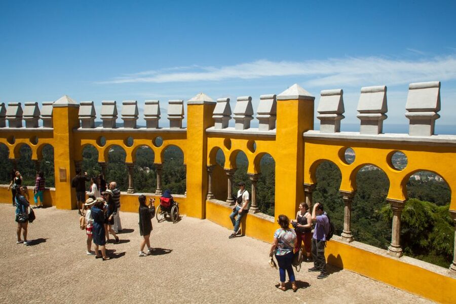 From Lisbon: Sintra and Cascais Full-Day Private Tour - Quinta da Regaleira needs a clear plan