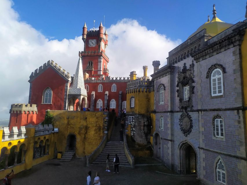 From Lisbon: Sintra and Cascais Natural Park Private Tour - Sintra village and the useful 50-minute pause