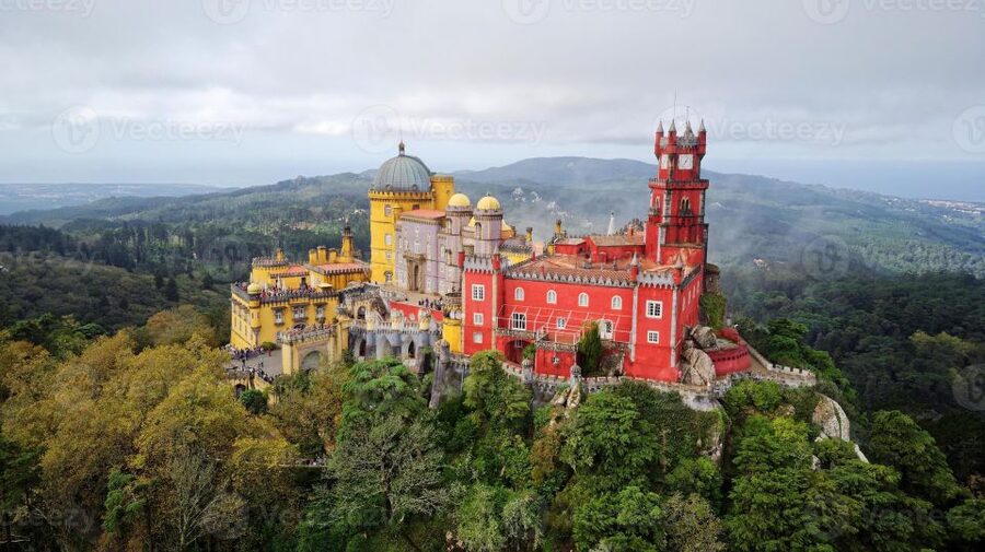 From Lisbon: Sintra, Cabo da Roca, & Cascais Day Trip - Why this private Sintra trip works well from Lisbon
