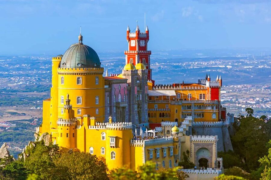 From Lisbon: Sintra, Pena Palace & Cabo da Roca Hiking Tour - Pena Palace and the hills above Sintra