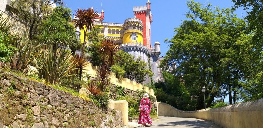 From Lisbon: Sintra, Regaleira and Pena Palace Guided Tour - Should you book it?