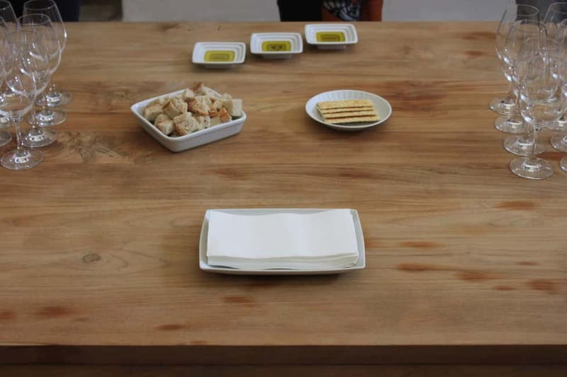 From Lisbon: Small-Group Day Tour to Évora and Monsaraz - Arraiolos adds wine and local craft
