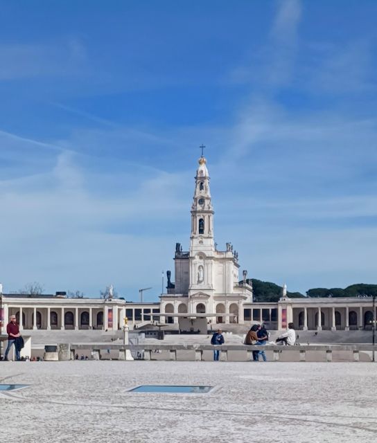 From Lisbon: Small Group Fátima & Little Shepherds Town Tour - Valinhos and the Little Shepherds’ homes