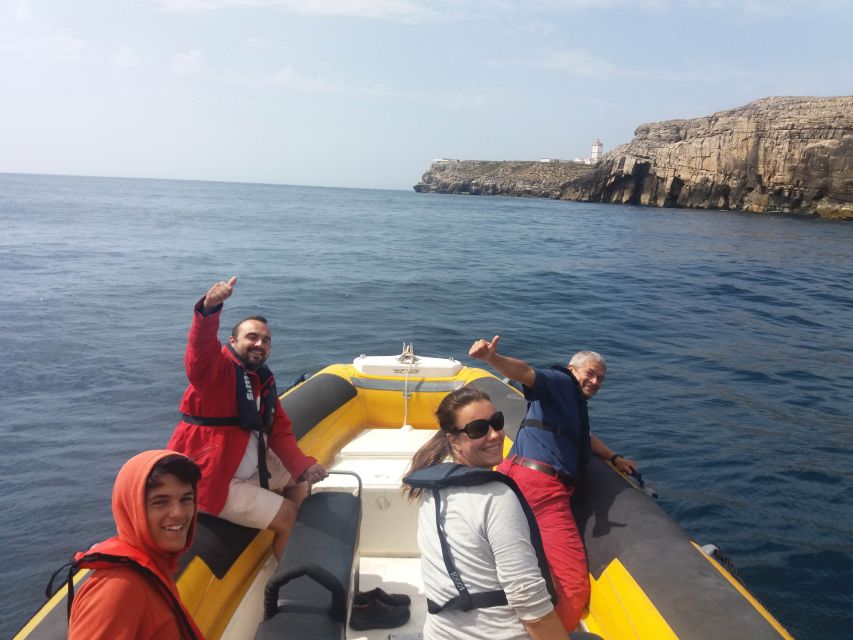 From Peniche: 1-Hour Cabo Carvoeiro Boat Tour - The slow opening along the Peniche coast