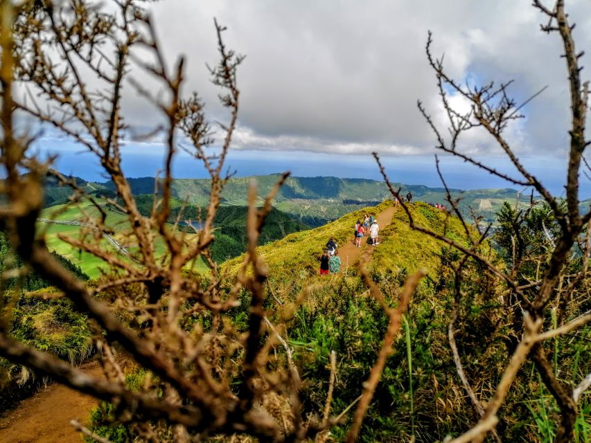 From Ponta Delgada: Sete Cidades Guided Tour - Grota do Inferno and the weather gamble