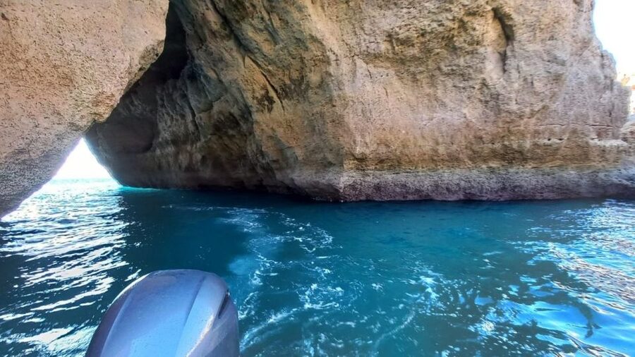 From Portimão: Algar de Benagil and Sea Caves Boat Tour - Guides, languages, and the tone on board