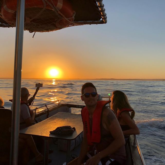 From Portimão: Sunset Boat Trip with Wine - Wine, Fruit, and Snacks as the Sun Drops