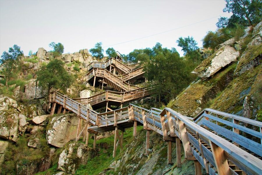 From Porto: 516 Arouca Bridge and Paiva Walkways Guided Tour - Lunch and Arouca’s old-town flavors