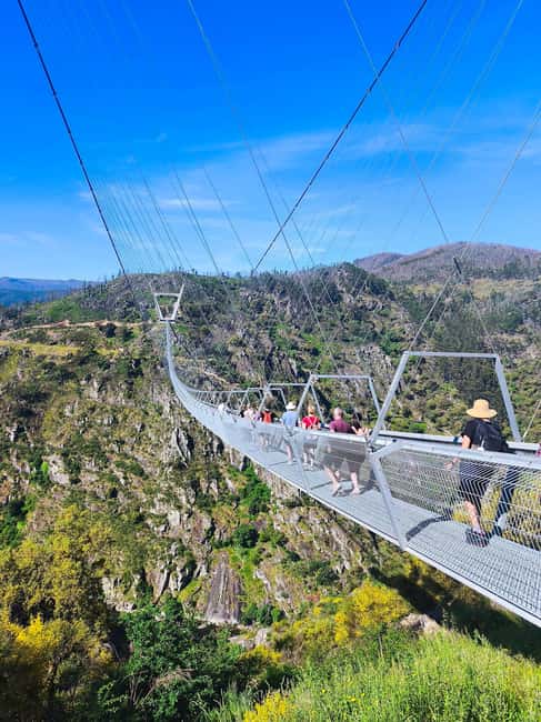 From Porto: Aveiro, Paiva Walkways and Arouca 516 Footbridge - Crossing the Arouca 516 Footbridge