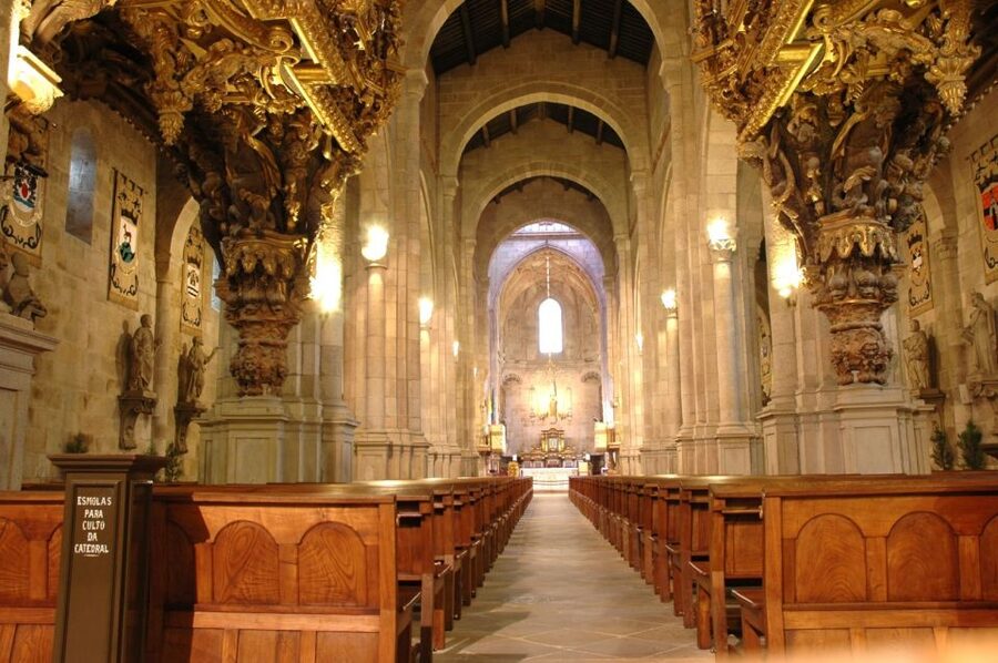 From Porto: Braga and Guimarães Small Group Tour with Lunch - Who should book this day trip?
