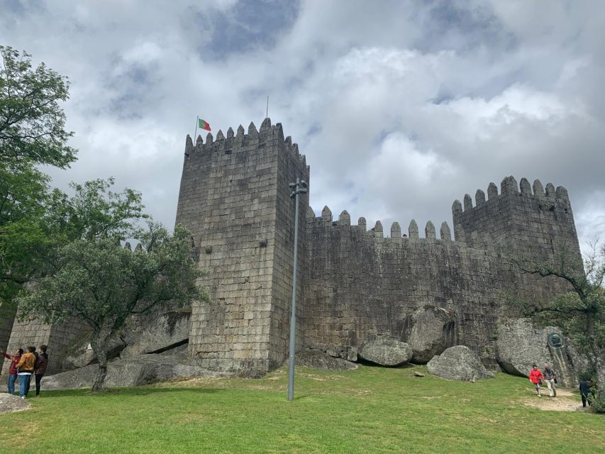 From Porto: Braga and Guimarães Small Group Tour with Lunch - Guimarães, the birthplace of Portugal
