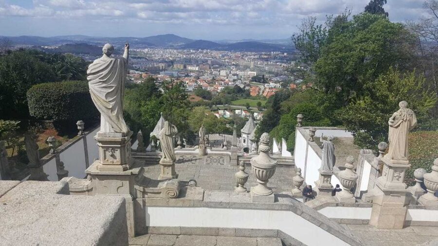 From Porto: Braga and Guimarães Small Group Tour with Lunch - Is $123 a fair price?