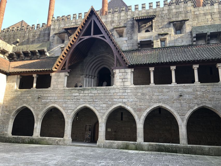 From Porto: Braga & Guimarães with Lunch Small Group Tour - Comfort, pace, and practical concerns