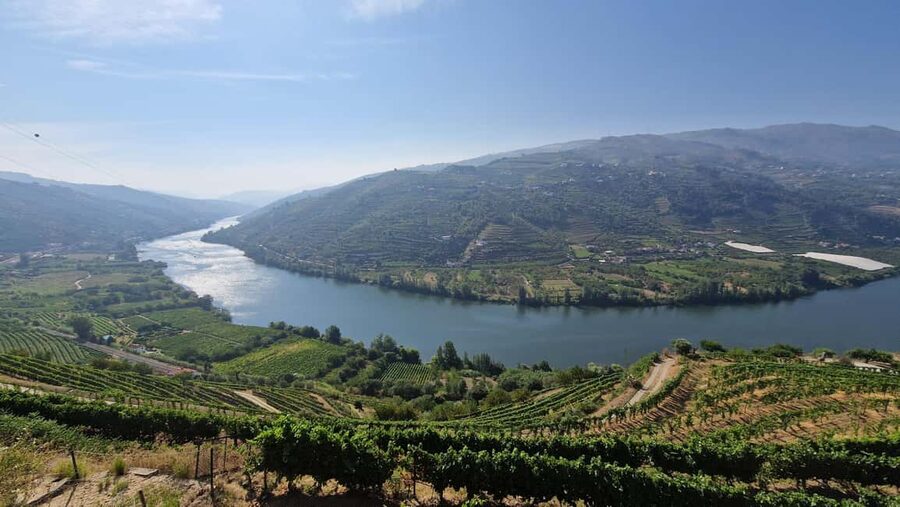From Porto Day Douro Valley Wine Tour 2 Wine Tasting & Lunch - Key points at a glance