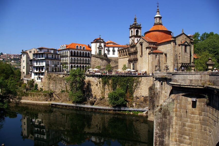 From Porto Day Douro Valley Wine Tour 2 Wine Tasting & Lunch - What the $147 price includes