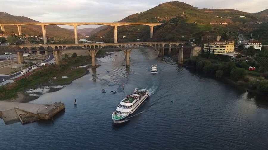 From Porto: Douro River Cruise, Winery Visit & Lunch - Why the Douro river route is worth your day