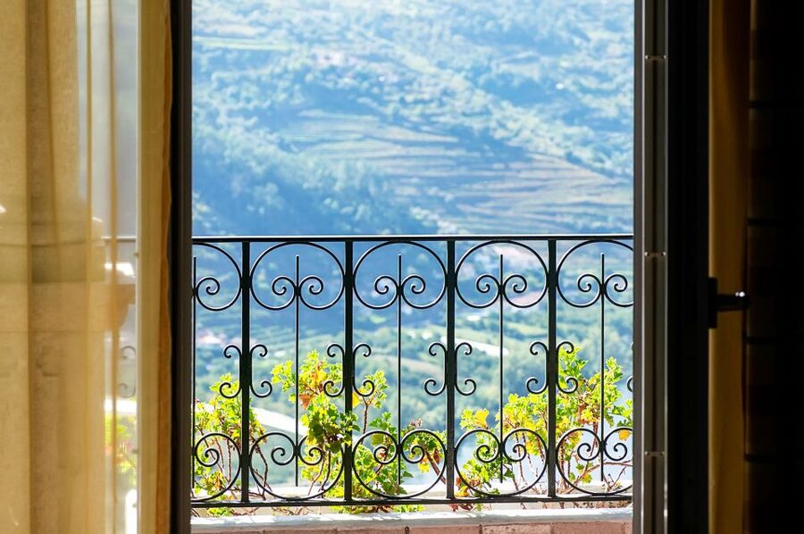 From Porto: Douro Valley w/ Boat Tour, Wine Tasting & Lunch - The scenic N222 drive toward Pinhão