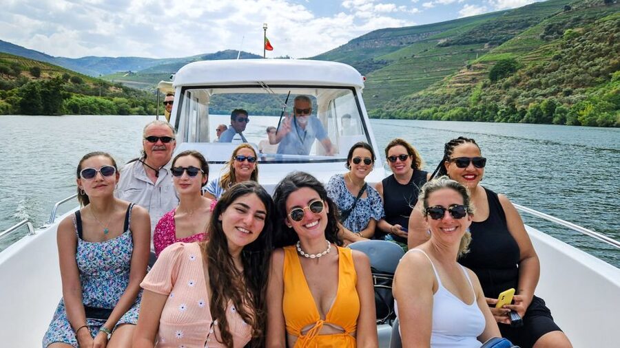 From Porto: Douro Valley w/ Boat Tour, Wine Tasting & Lunch - A one-hour cruise on the Douro River