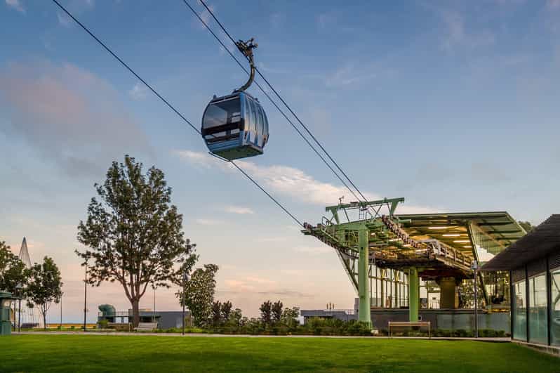 Funchal: 2-Hour Tuk-Tuk Tour with Cable Car Finale - Starting above town at Pico dos Barcelos