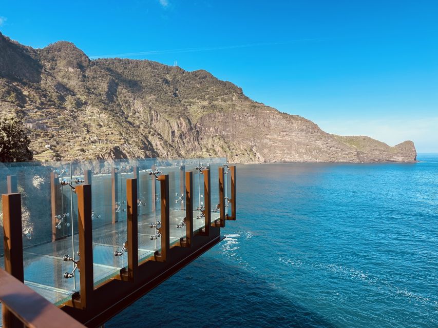 Funchal: East Madeira Island Guided Tour & Laurissilva Walk - Ponta de São Lourenço ends the day with open views