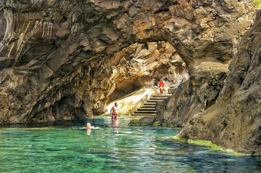 Funchal: Enchanted Terraces, Porto do Moniz & Fanal 4WD Tour - Porto Moniz and the volcanic pools