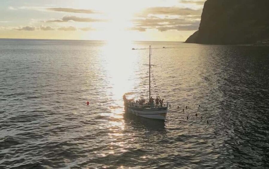 Funchal: Sunset Tour on Traditional Madeiran Boat w/ Drinks - What the $56 price really covers