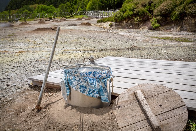 Furnas: Night-Time Experience with Thermal baths and Dinner - What you eat at the Furnas dinner