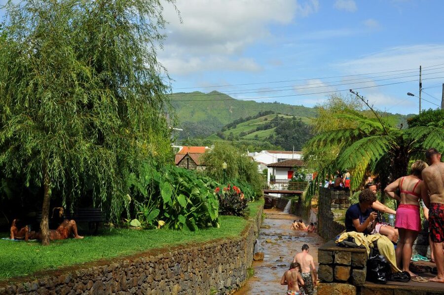 Furnas: Tea Plantations, Lake and Volcano Guided Tour - Pico do Ferro gives you the first big Furnas view