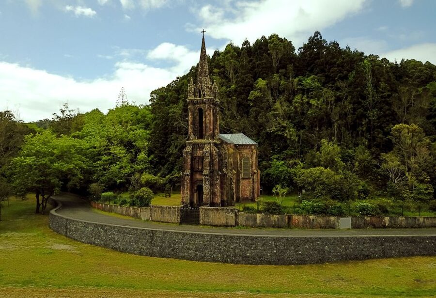 Furnas: Tea Plantations, Lake and Volcano Guided Tour - Furnas brings volcanic cooking to the table
