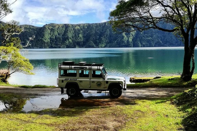 Jeep Tour Full Day Sete Cidades & Lagoa do Fogo with lunch and drinks included. - The Wall of Nine Windows and local roads