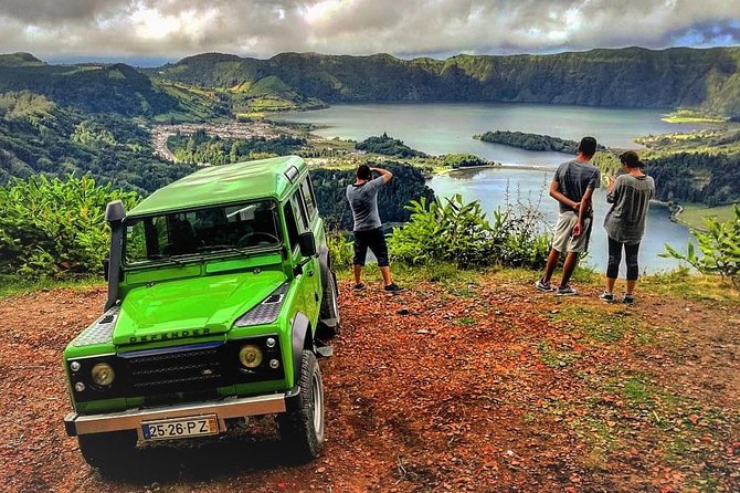 Jeep Tour Full Day Sete Cidades & Lagoa do Fogo with lunch and drinks included. - Lagoa do Fogo from the belvedere