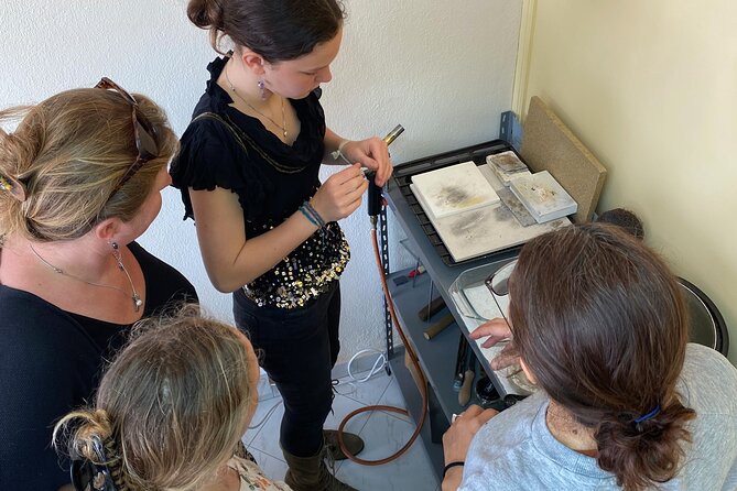 Jewellery Workshop in Albufeira - Why the small group matters