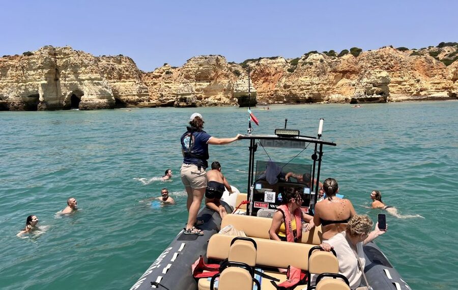 Lagoa: Dolphin Watching & Benagil Tour with Biologist Guide - The 15-minute stop at a quiet bay