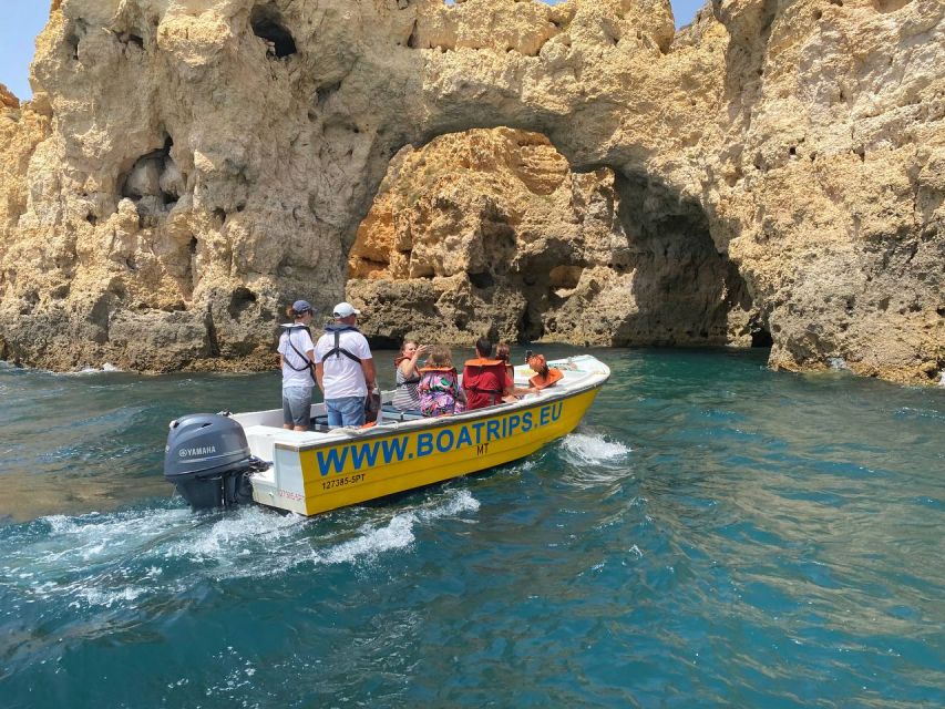 Lagos: Boat Cruise to Ponta da Piedade - Sailing past Dona Ana Beach