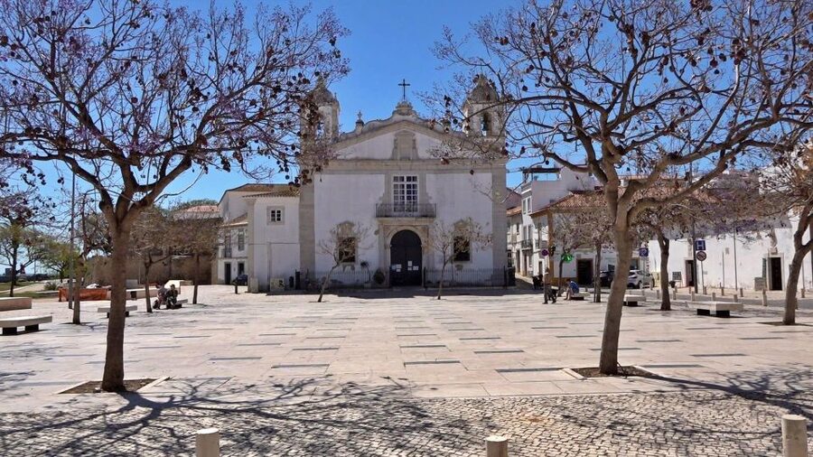 Lagos: Old Town, New Town, and Beaches Tuk Tuk Tour - Pickup areas and planning your 90 minutes