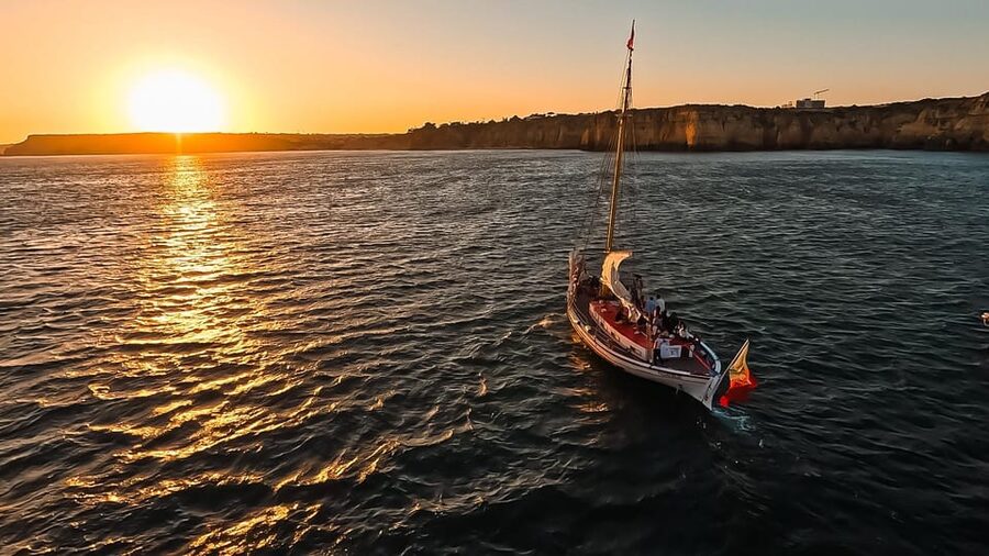 Lagos: Sunset Sail aboard a Traditional Boat with Prosecco - Practical details that make the evening easier